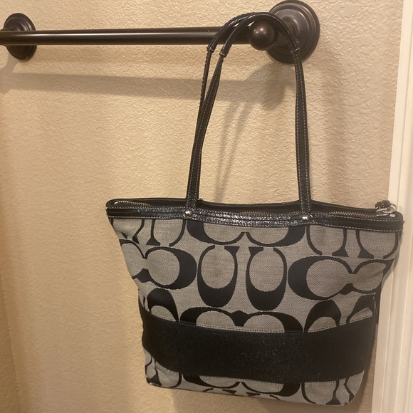 Coach Hampton Leather Monogram Purse - Picture 6 of 10